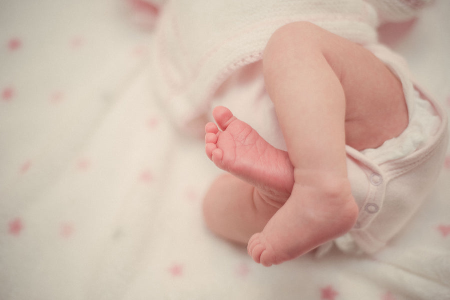 Easy and Super Fast Homemade Natural Baby Wipes
